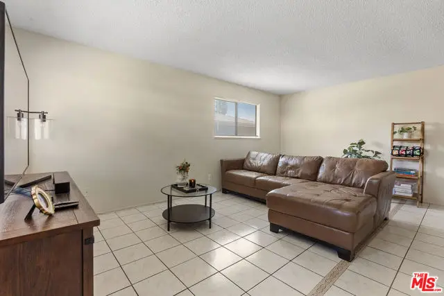 1021 W Sierra Madre Avenue #4, Azusa, CA 91702 - #2