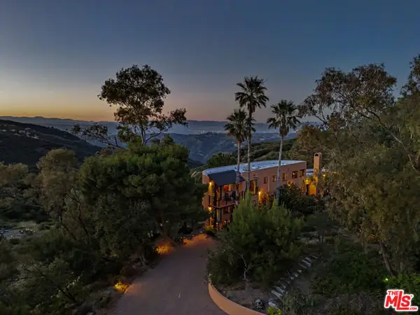 22067 Saddle Peak Road, Topanga (los Angeles), CA 90290