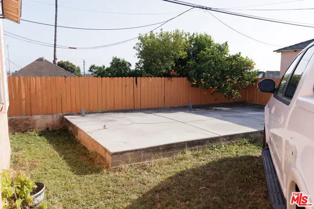 2116 W 107th Street, Los Angeles, CA 90047 - #3