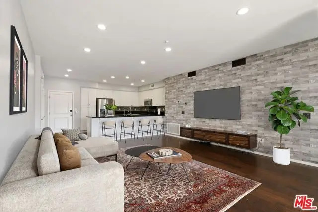 13126 Union Avenue #203, Hawthorne, CA 90250 - #3