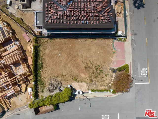 1588 Chastain, Pacific Palisades, CA 90272 - #2