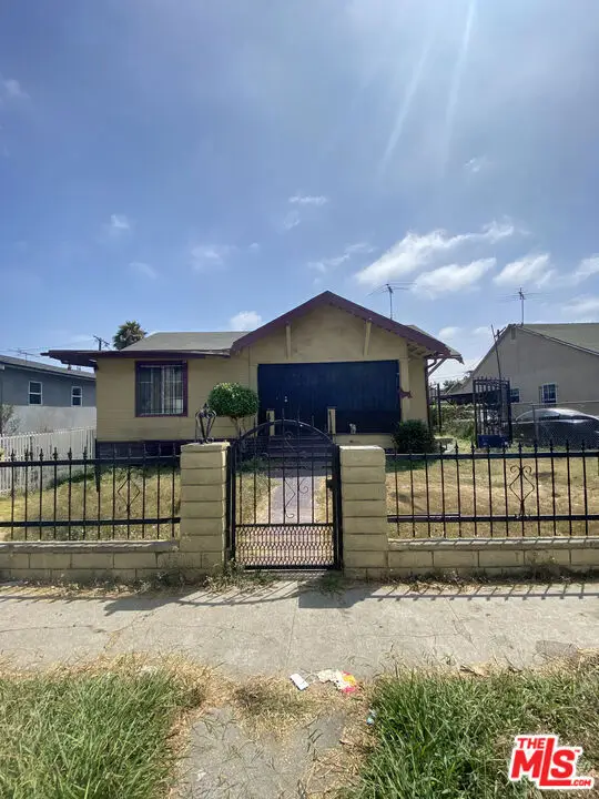 142 W 85th Street, Los Angeles, CA 90003 - #2