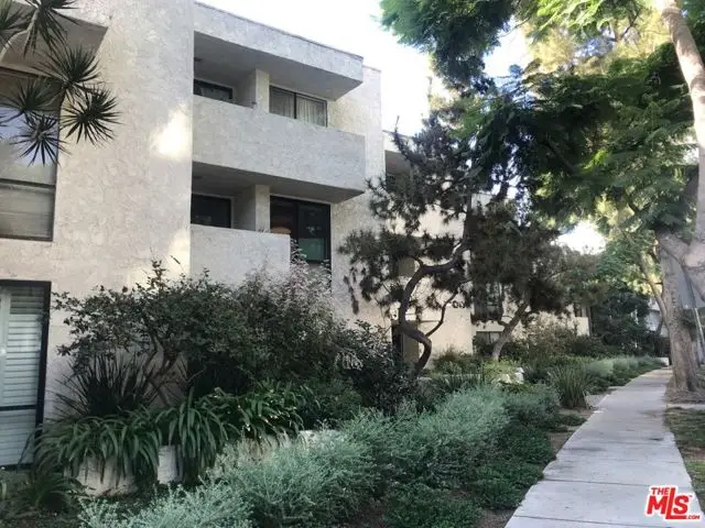 8400 De Longpre Avenue #104, West Hollywood, CA 90069 - #2