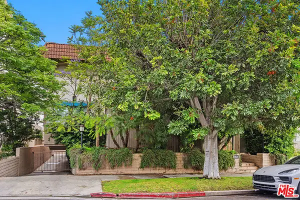 11836 Mayfield Avenue #9, Los Angeles, CA 90049