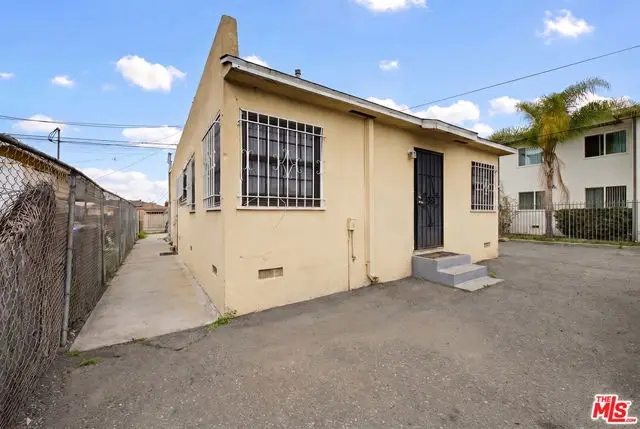 10025 S Western Avenue, Los Angeles, CA 90047 - #3