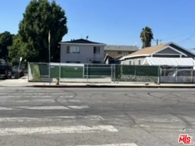 8129 S San Pedro Street, Los Angeles, CA 90003 - #1