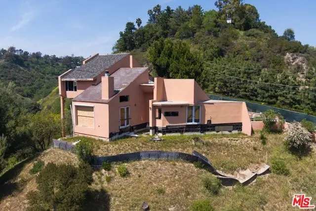 3025 Benedict Canyon Drive, Beverly Hills, CA 90210 - #3