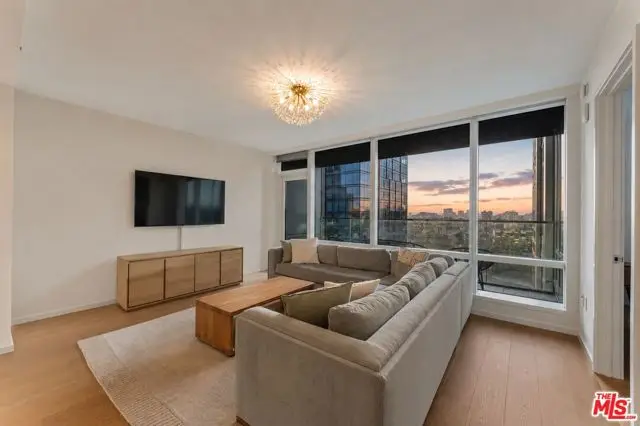 877 Francisco Street #1716, Los Angeles, CA 90017 - #1