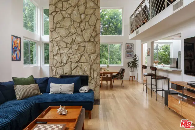 1557 S Beverly Glen Boulevard #310, Los Angeles, CA 90024 - #1