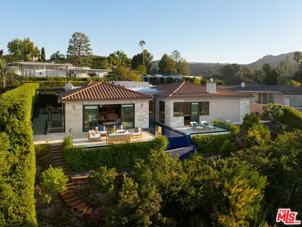 3116 Elvido Drive, Los Angeles, CA 90049