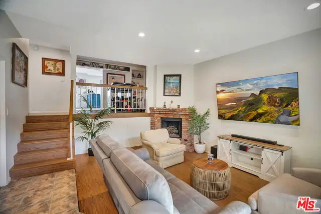 7100 Balboa Boulevard #702, Van Nuys, CA 91406 - #2