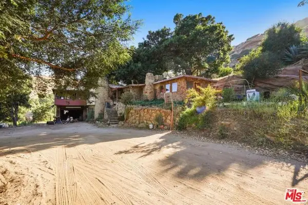 670 Bryant Drive, West Hills (los Angeles), CA 91304