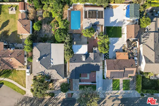 18813 Cantlay Street, Reseda, CA 91335 - #1