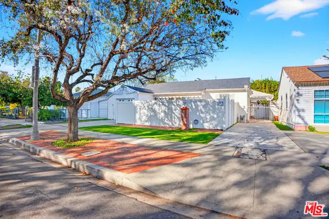 18813 Cantlay Street, Reseda, CA 91335 - #3