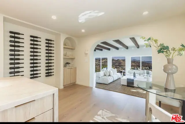 8300 Grand View Drive, Los Angeles, CA 90046 - #3
