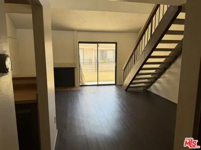 8221 Langdon Avenue #204, San Fernando Valley, CA 91406 - #3