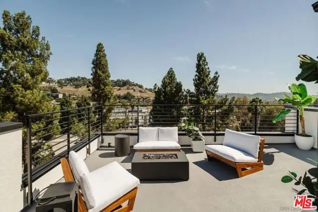 3852 N Emery Lane, Los Angeles, CA 90065 - #1