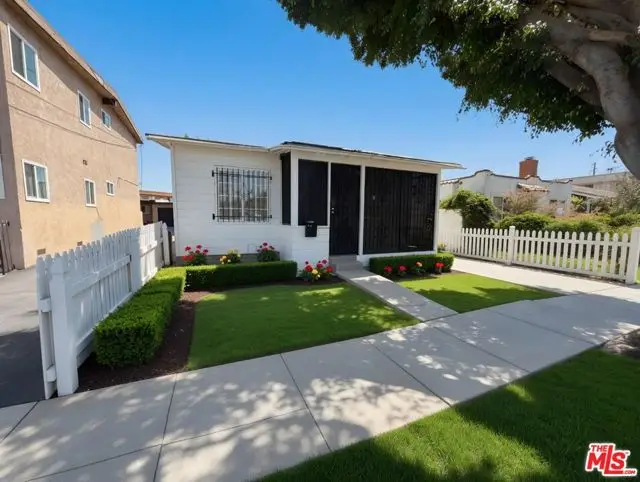 438 W Plymouth Street, Inglewood, CA 90302 - #2
