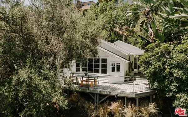 2307 Holly Drive, Los Angeles, CA 90068