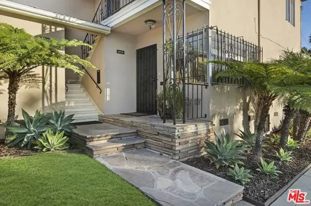 4058 9th Avenue, Los Angeles, CA 90008 - #2