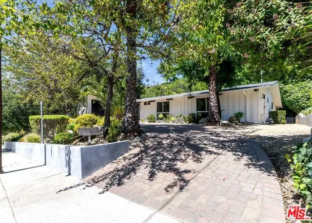3500 Woodcliff Road, Sherman Oaks, CA 91403 - #2