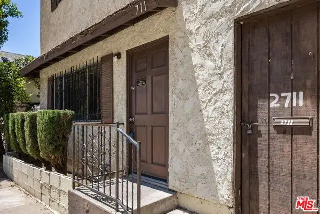 2711 Canyon Drive, Los Angeles, CA 90068 - #3