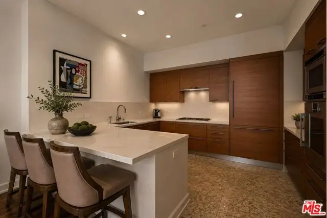 900 W Olympic Boulevard #29H, Los Angeles, CA 90015 - #3
