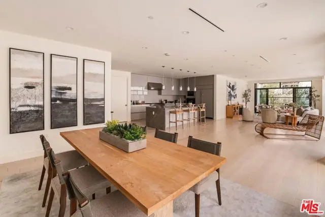 425 N Palm Drive #202, Beverly Hills, CA 90210 - #1