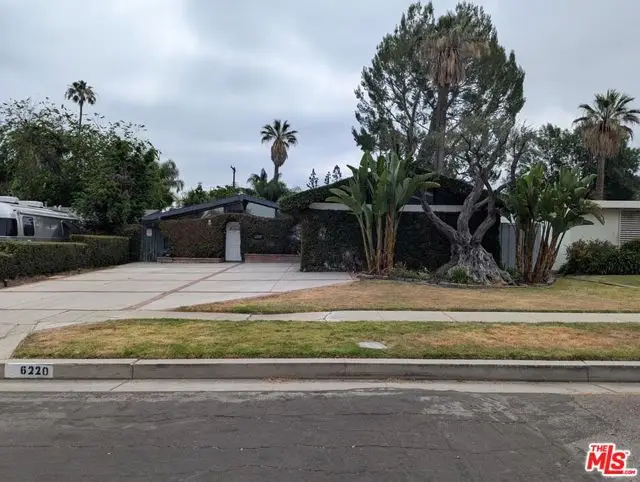 6220 Oakdale Avenue, Woodland Hills, CA 91367 - #1