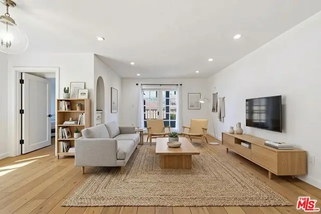 625 N Flores Street #104, West Hollywood, CA 90048 - #2