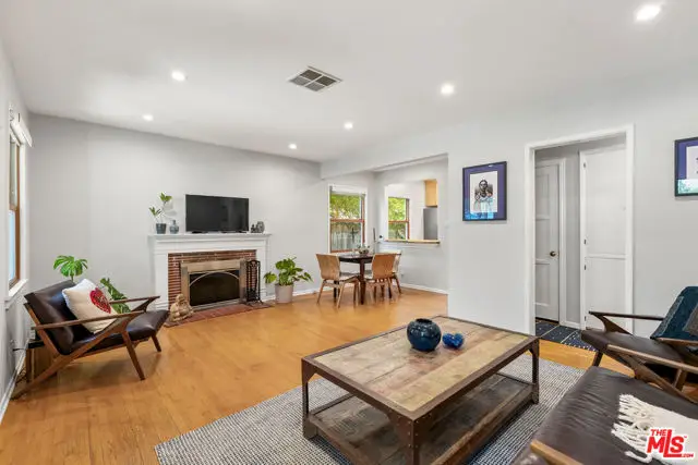 15114 Hesby Street, Sherman Oaks, CA 91403 - #2