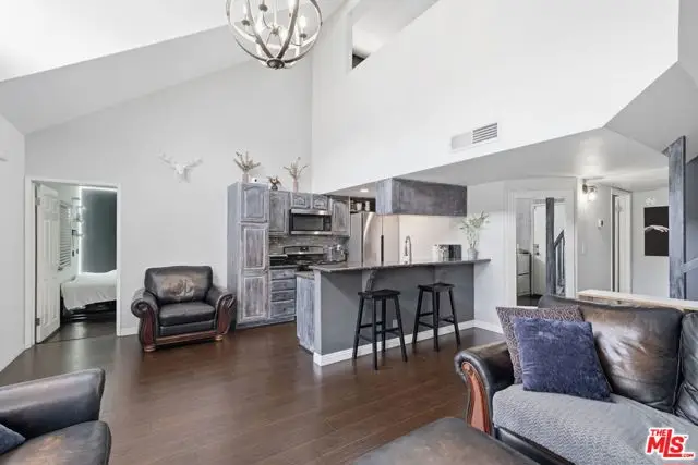 15946 Vanowen Street #209, Van Nuys, CA 91406 - #3