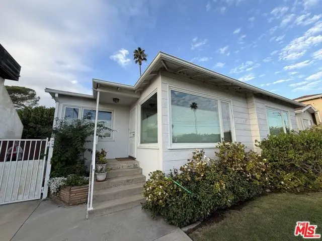 12207 Palms Boulevard, Los Angeles, CA 90066 - #1