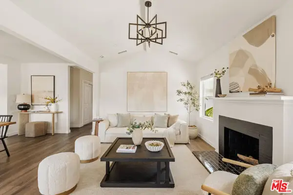 8421 Airlane Avenue, Los Angeles, CA 90045