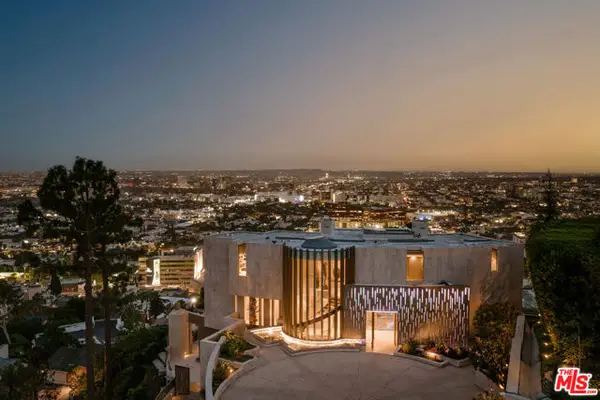 1302 Collingwood Place, West Hollywood, CA 90069