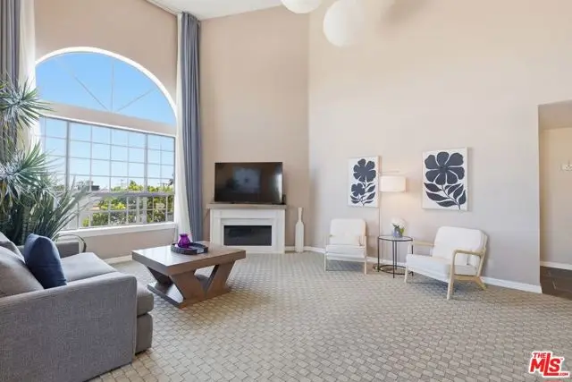1457 Reeves Street #301, Los Angeles, CA 90035 - #3