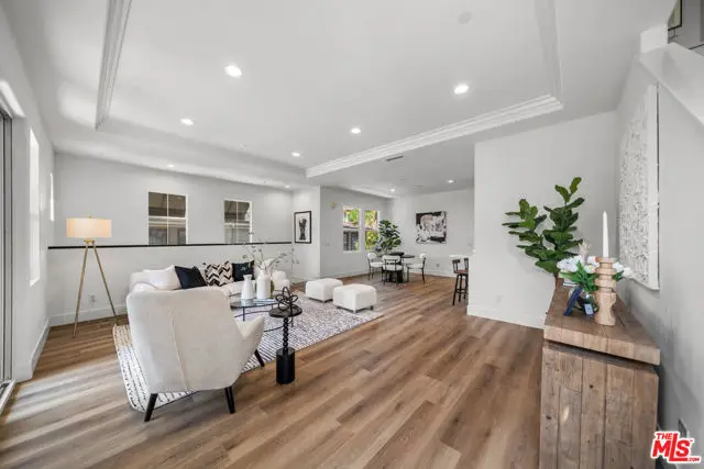 270 Lockford, Irvine, CA 92602 - #3
