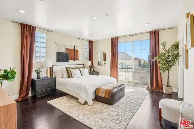 3535 Dunn Drive #4, Los Angeles, CA 90034 - #2