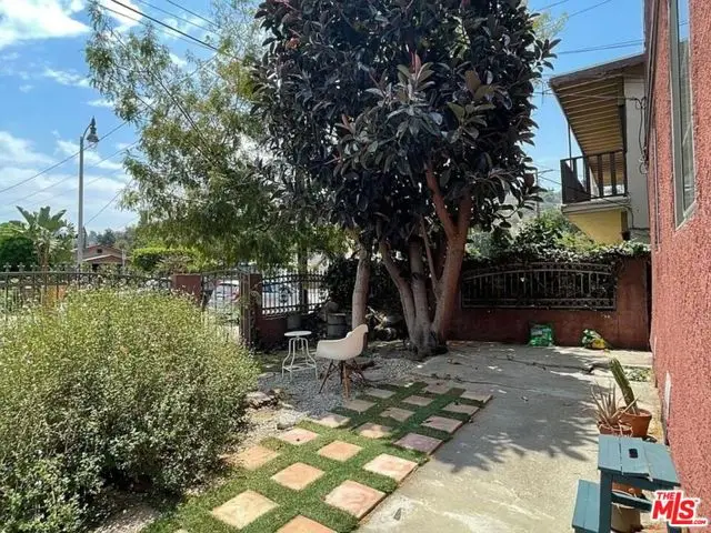 2663 Queen Street, Los Angeles, CA 90039 - #2