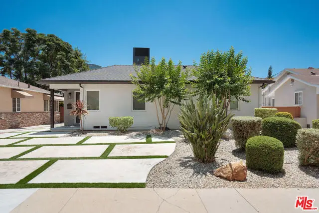 10744 Aqua Vista Street, Studio City, CA 91602 - #2