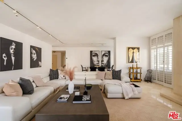 121 S Palm Drive #401, Beverly Hills, CA 90212 - #3