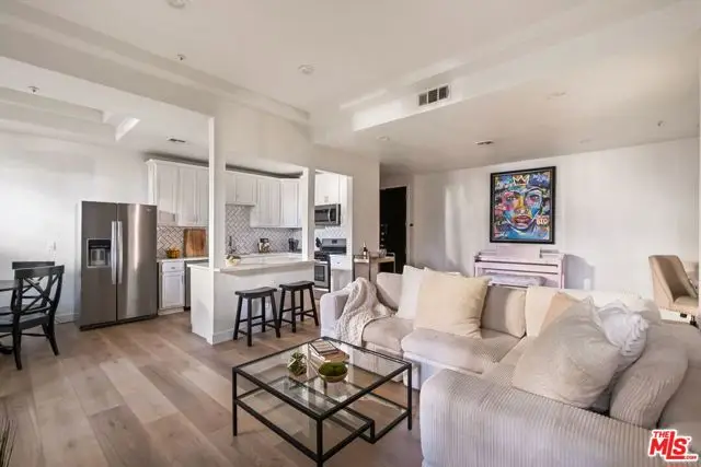 4943 Rosewood Avenue #104, Los Angeles, CA 90004 - #1
