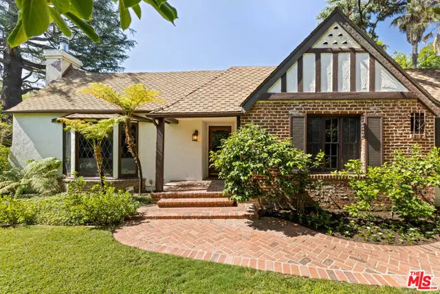 17010 Rancho Street, Encino, CA 91316 - #2
