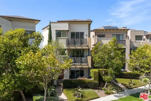 12868 S Seaglass Circle #W, Los Angeles, CA 90094