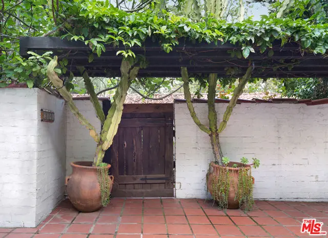 2840 Seattle Drive, Los Angeles, CA 90046 - #3