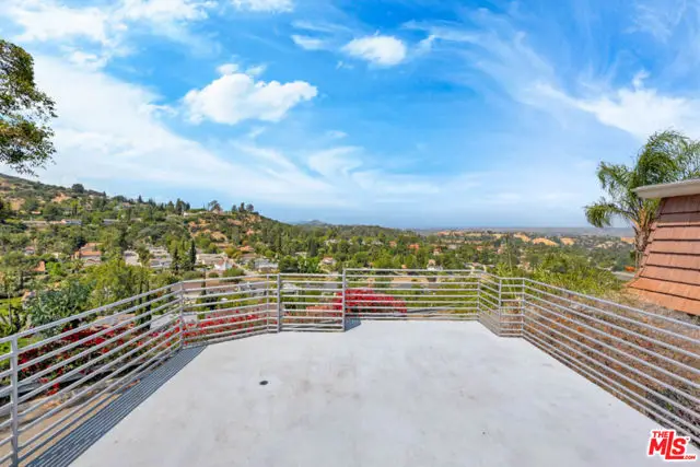 4302 Torreon Drive, Woodland Hills, CA 91364 - #1