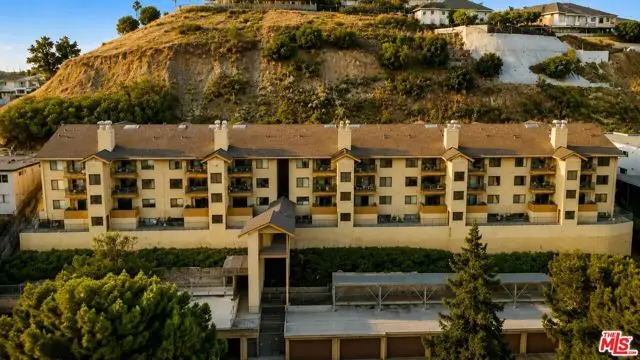 4451 Don Ricardo Drive #7, Los Angeles, CA 90008 - #3