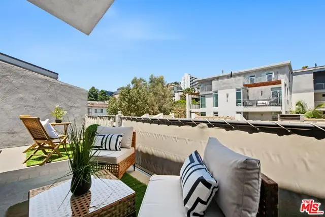 1222 N Kings Road #8, West Hollywood, CA 90069 - #3