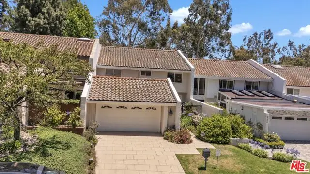 2738 Claray Drive, Los Angeles, CA 90077 - #2