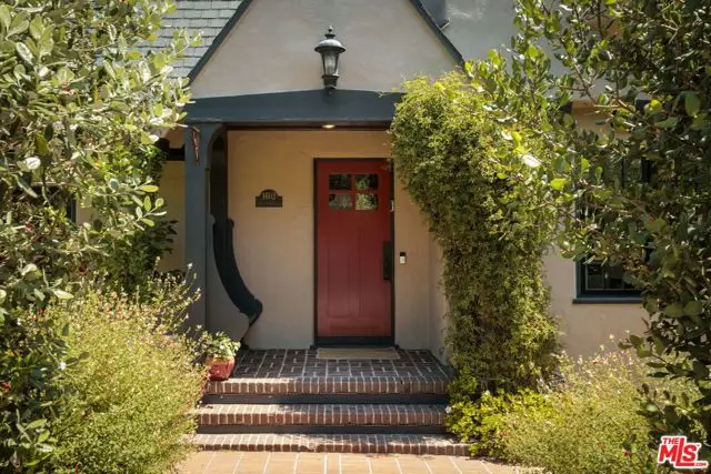 1602 Golf Club Drive, Glendale, CA 91206 - #3